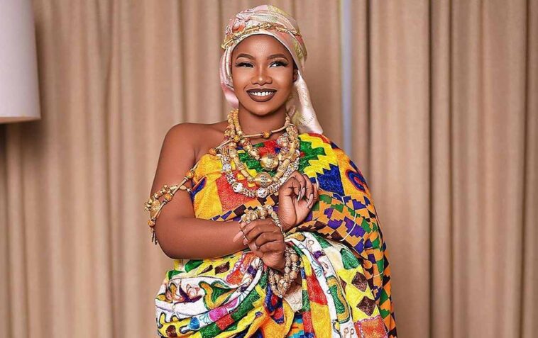 Tacha Steps Out In Ghanaian Attire